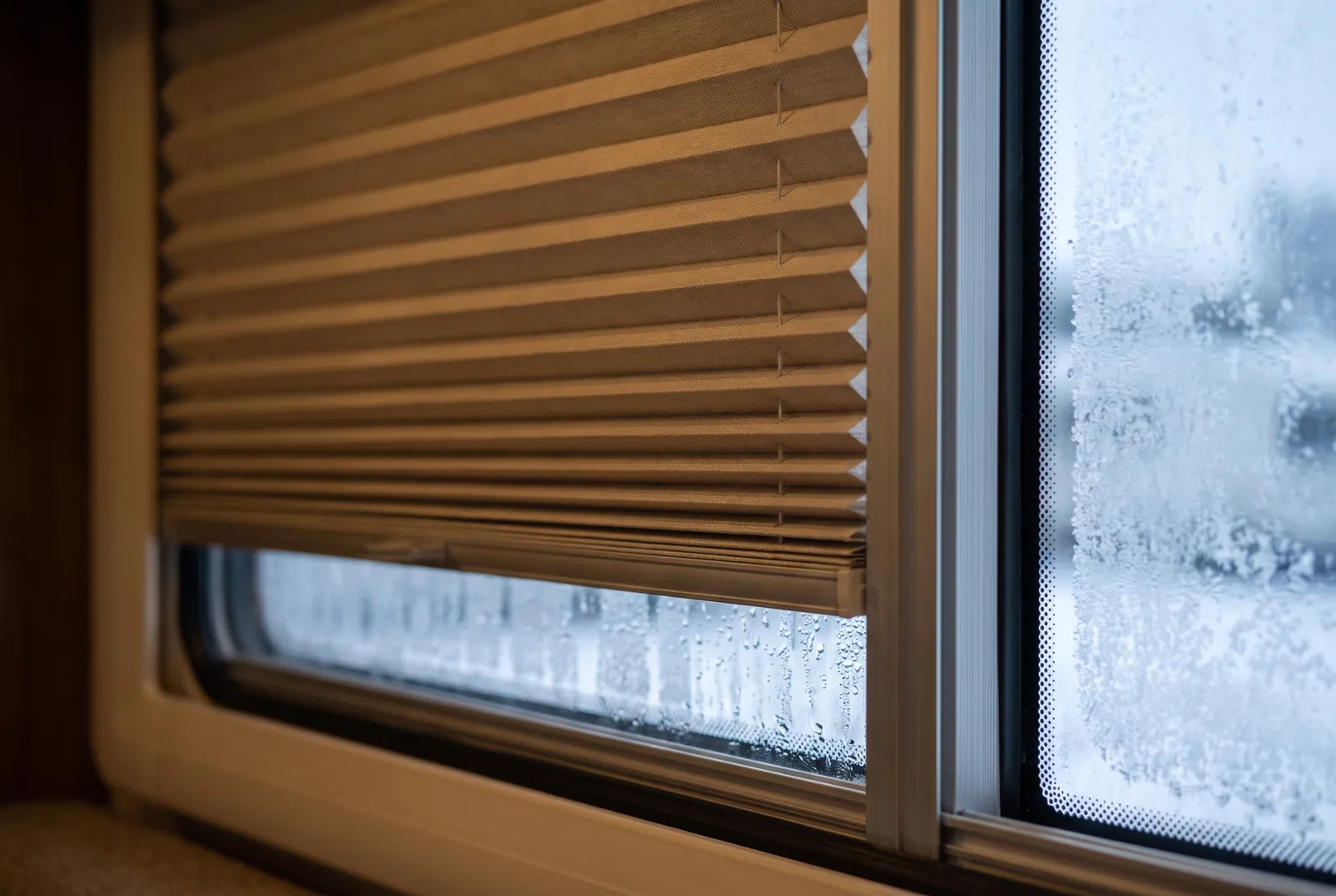 Detail van een Home-car Winterklaar